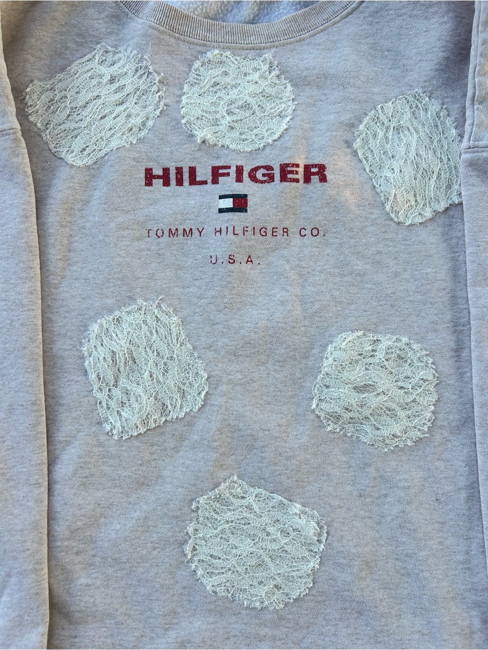 Tommy Hilfiger Cream Lace-Accent Sweatshirt with Red/Blue Flag